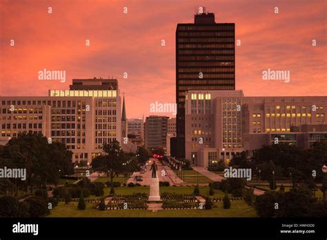 Baton rouge skyline hi-res stock photography and images - Alamy