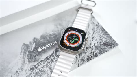 Apple Watch Ultra Unboxing and Hands-On - MacRumors