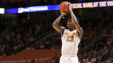 Tennessee Vols roll in the second half to defeat Wake Forest, 79-60 ...