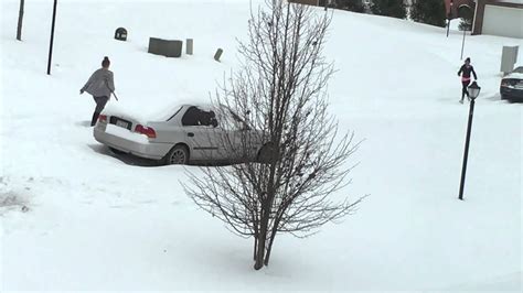 Car stuck in snow Pt 2 Almost got it - YouTube