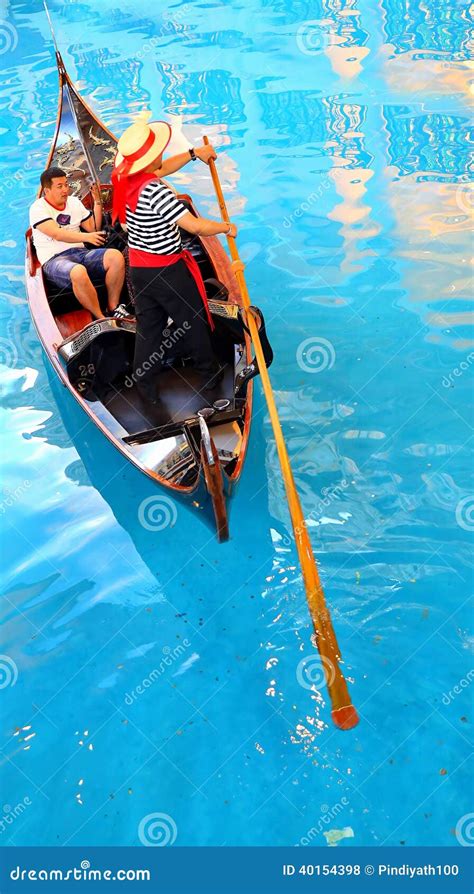 The Venetian Macau - Gondola Ride Editorial Stock Photo - Image of italian, destination: 40154398