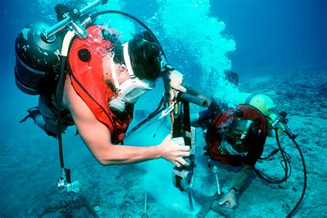 Commercial Diving Certifications - Dive Training Magazine | Scuba Diving Skills, Gear, Education