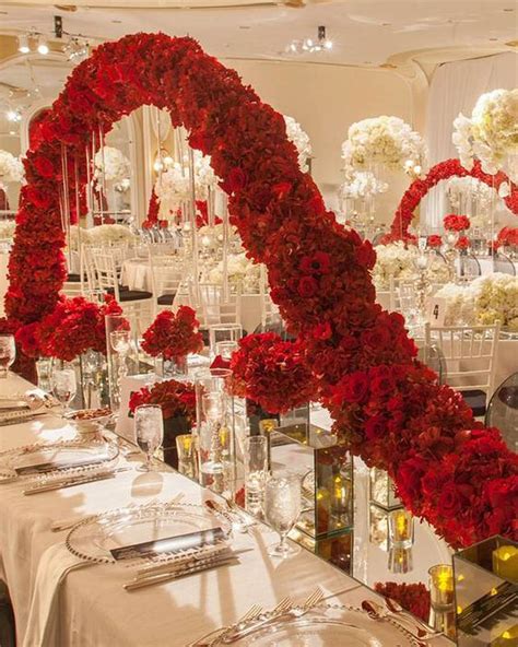 Red And White Wedding Colors: Romantic And Bold Inspirational Ideas