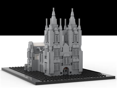 My first Studio MOC - Cologne Cathedral (open for suggestions) : r/lego