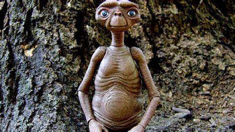 Weird Facts That You Didn't Know About E.T.: The Extra-Terrestrial