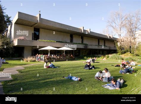 Gardens and cafe of the Calouste Gulbenkian Museum for art in Lisbon Portugal Stock Photo - Alamy