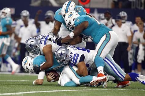 Cowboys vs. Dolphins Live Threads & In-Game Updates - Blogging The Boys