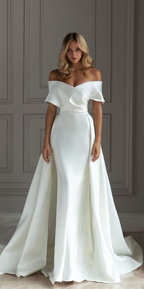 Elegant Silk Wedding Dresses With Sleeves