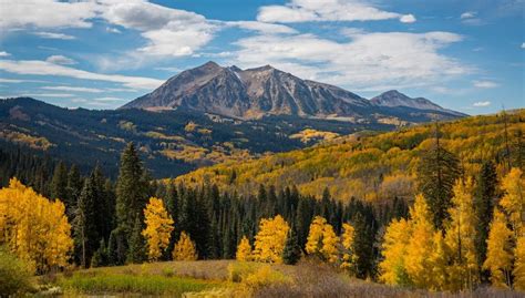 9 U.S. Hiking Trails to Check Out This Fall | The Discoverer