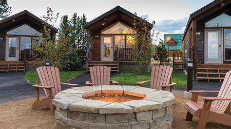 50 Cabins Near Yellowstone Open Year-round in West Yellowstone