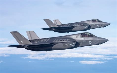 Les F-35B Lightning II des Dambusters protègent l'espace aérien britannique — avionslegendaires.net