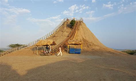 Cartagena Colombia Totumo Mud Volcano | BnB Colombia Tours