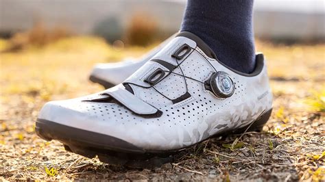 Shimano Shoe Size Chart: Are They Good Cycling Shoes? - Heels Everywhere