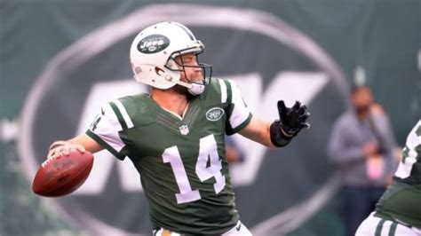 NY Jets: Ryan Fitzpatrick chasing franchise history