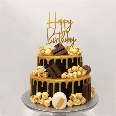 Black Gold Birthday Cake, Food & Drinks, Baked Goods on Carousell