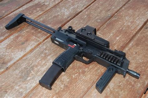 =D'Krintanx=: Heckler - Koch HK MP7A1 submachine gun / personal defense ...