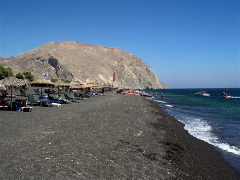 Perissa Beach Photo from Perivolos in Santorini | Greece.com