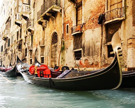 The Floating City Decoded: Signs & Symbols of Venice - Walks of Italy