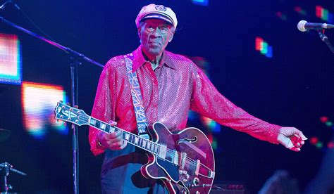 10 Best Chuck Berry Songs of All Time - Singersroom.com