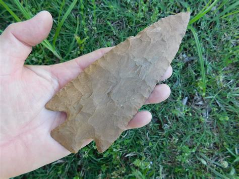 Hopewell Arrowhead made from a Creek Stained Burlington Chert from Cooper Co, MO wCOA ...