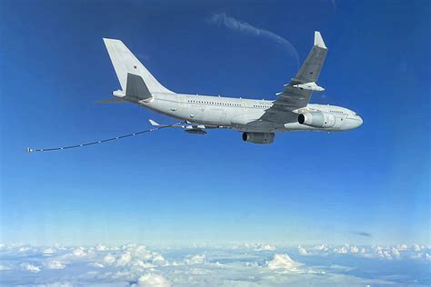 RAF Voyager builds on Air-to-Air Refuelling training with the Qatari Air Force | Royal Air Force