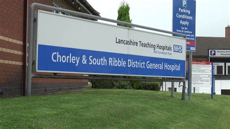 Chorley A&E reopening delayed due to lack of doctors - BBC News