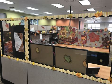 Fall office decor | Cubicle decor, Fall cubicle decor, Holiday office decor