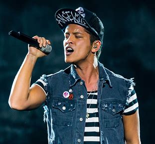 Bruno Mars Sets The Record Straight About His Puerto Rican Heritage