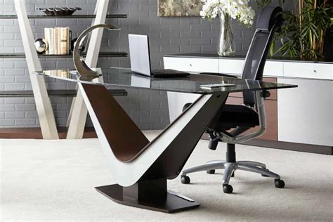 Modern Home Office Desk Buying Guide: 5 Things to Consider