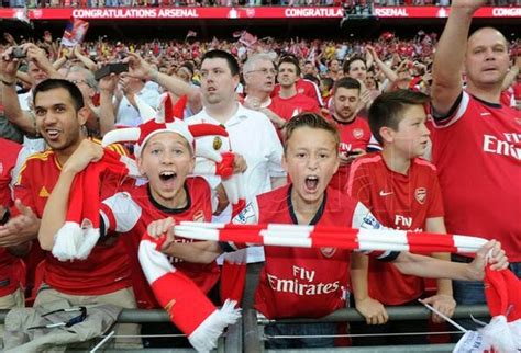 SOKA ZONE: DEAR ARSENAL FANS, CONGRATS ON YOUR FA CUP WIN...AFTER 9 YEARS