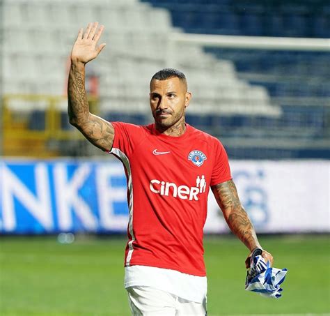 Ricardo Quaresma Vitoria’ya transfer oldu - İstanbul Haberleri