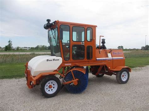 2013 Broce KR350 Sweeper / Vactor For Sale, 653 Hours | Morris, IL | n3355 | MyLittleSalesman.com