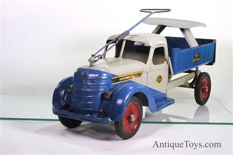 Buddy L International dump truck Ride 'Em *SOLD* - AntiqueToys.com - Antique Toys for Sale