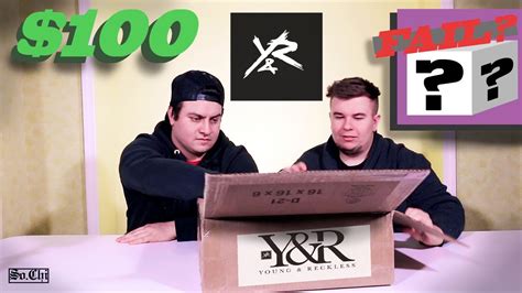 UNBOXING MYSTERY BOX - YouTube