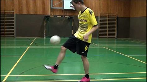 Indoor Freestyle Tricks - Football Soccer Skills and Moves - Vol.1/2 ...