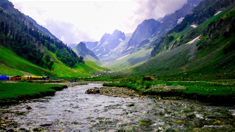 WHAT NOT TO MISS IN SONAMARG, KASHMIR: A TRAVEL GUIDE