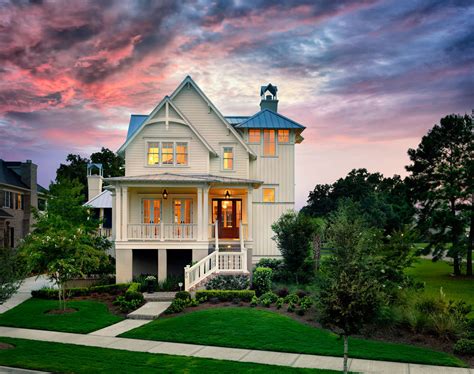 Classic Lowcountry Cottage Style House with Elevated Foundation ...