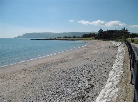 Cushendall Beach © Mike Faherty cc-by-sa/2.0 :: Geograph Ireland