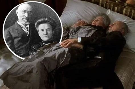 Titanic true story: What happened to couple on bed as ship sank? - Daily Star