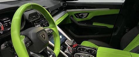 Here's a Look Inside Floyd Mayweather’s New Green-Accented Lamborghini Urus - autoevolution