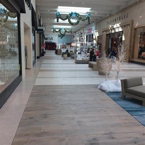 MANHATTAN VILLAGE MALL - Paramount Tile