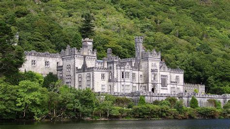 Kylemore Abbey : Travel Guide & Map : Nordic Visitor