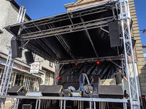 Outdoor Stage Roofs - Weatherproof Outdoor Stage Systems