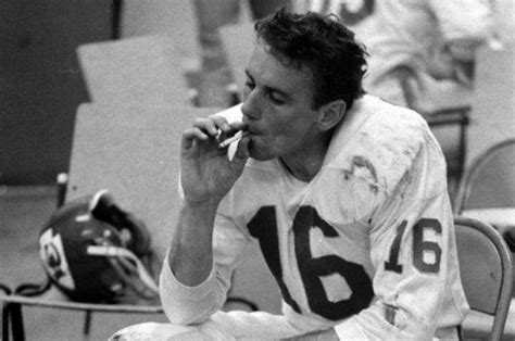 Super Bowl 2020: Origin of Len Dawson's iconic smoking photo - Yahoo Sports