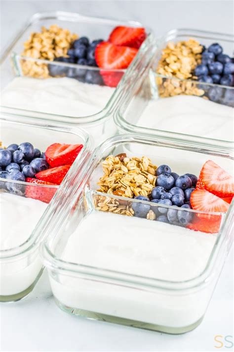 Parfait Breakfast Meal Prep - 5 Minute Breakfast - Savor + Savvy