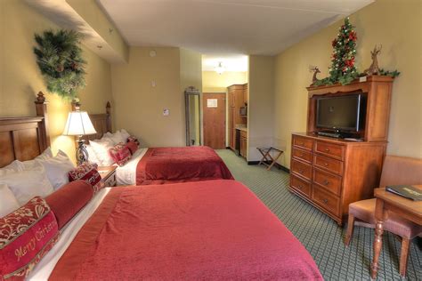 The Inn at Christmas Place, Pigeon Forge: $223 Room Prices & Reviews | Travelocity