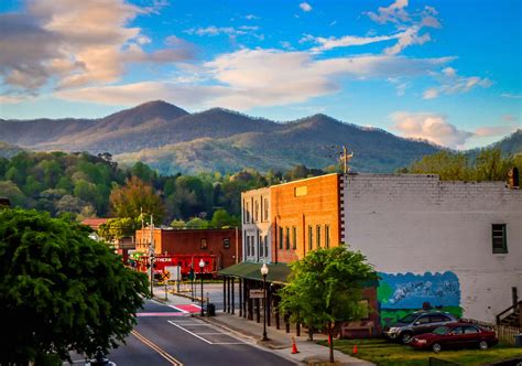 20 Best Things to Do in Bryson City NC & Swain County