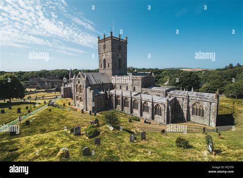 st. davids cathedral Stock Photo - Alamy