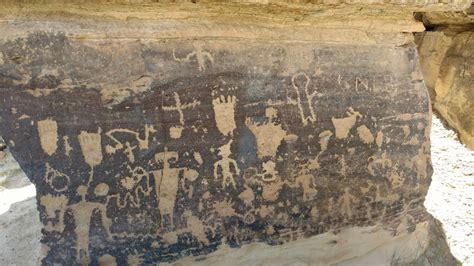 Toad Haul Manor Journal: Hopi Reservation Petroglyph Tour