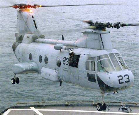 CH-46 Sea Knight (HC-3) - March 2002 (With images) | Sea knight ...